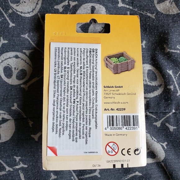 Fruit and Leaves Feed sets 42240 - 42239 Lot of 2 Schleich NWT World of Nature - Picture 7 of 7